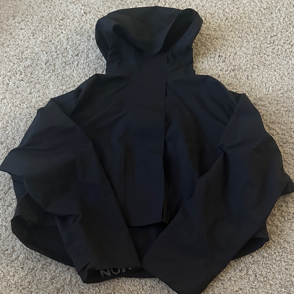lululemon athletica Black Rain  Jacket